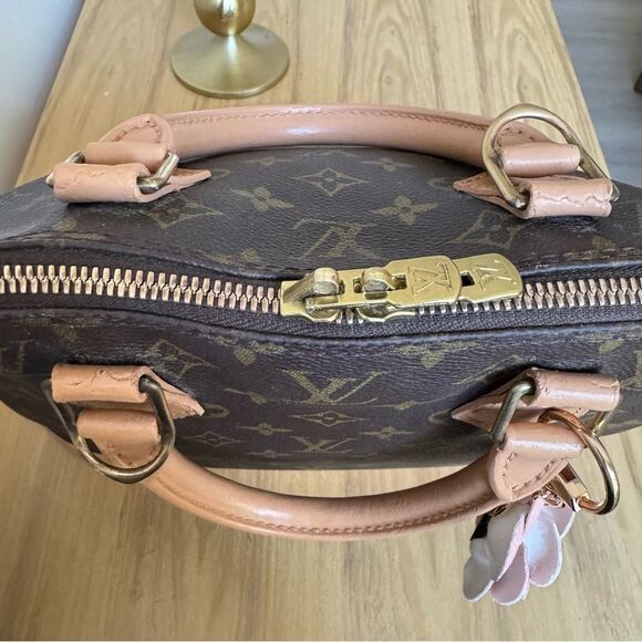 ✅AUTHENTIC✅LOUIS VUITTON ALMA PM - Picture 12 of 17
